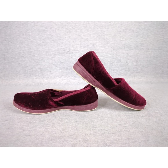 🎅🏻 3/$50 👯♀️Host Pick⚡️Foamtreads Peony Slippers - Picture 5 of 16